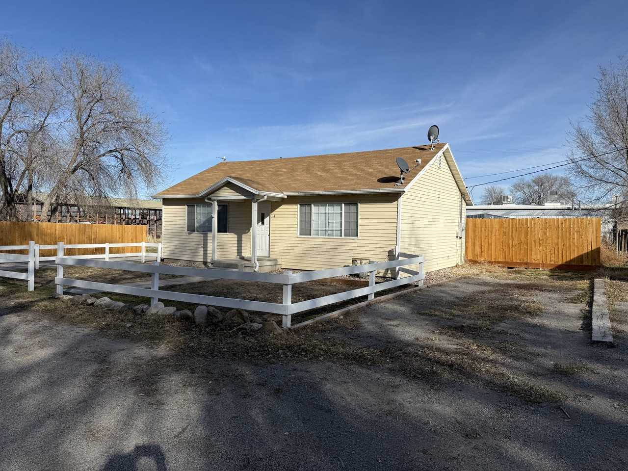 84 W Main St #1 - Photo 3 of 9