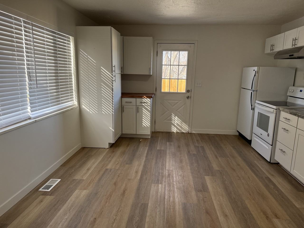 84 W Main St #1 - Photo 6 of 9