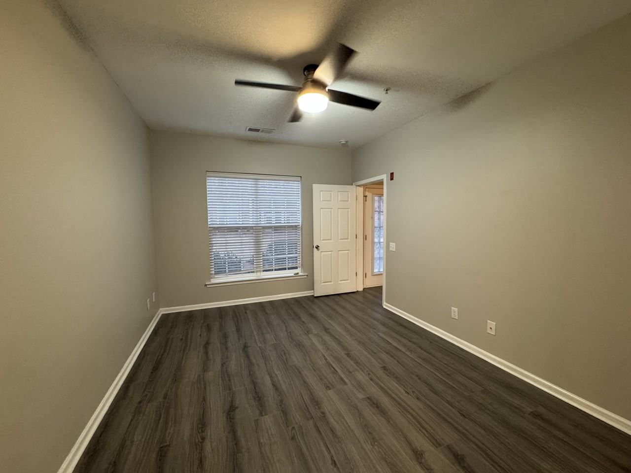 14907 Santa Lucia Dr #1 - Photo 6 of 10