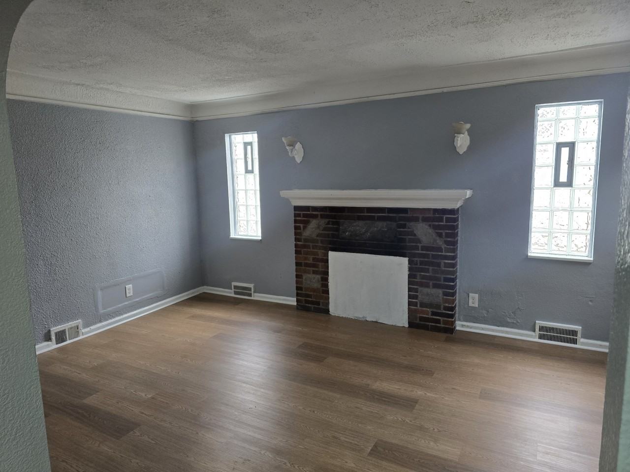 5026 Philip St #1 - Photo 2 of 10