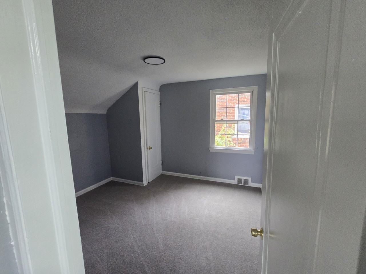 5026 Philip St #1 - Photo 5 of 10