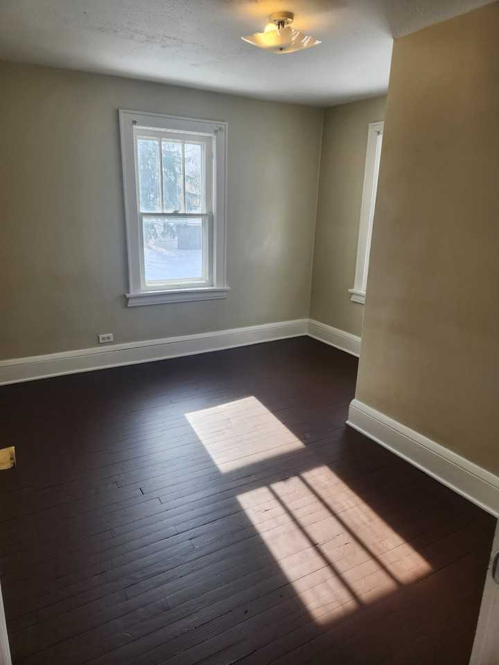 87 Brighton Dr #1 - Photo 4 of 8