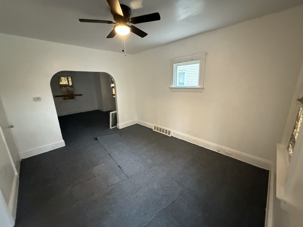 2840 E 122nd St #1 - Photo 2 of 8