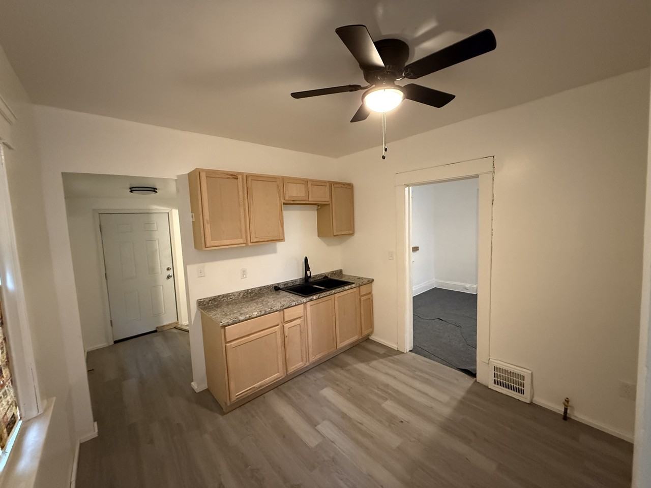 2840 E 122nd St #1 - Photo 3 of 8