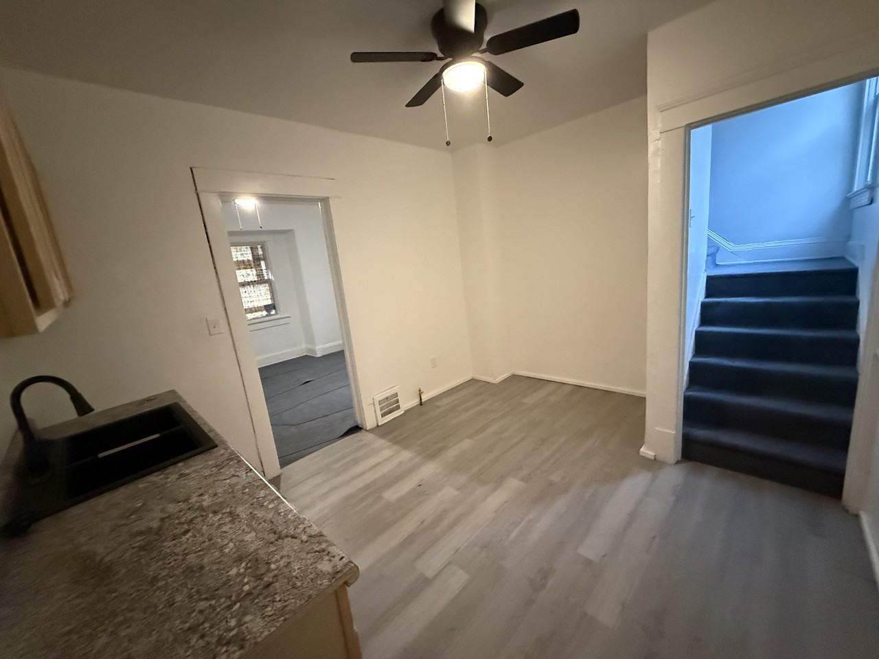 2840 E 122nd St #1 - Photo 4 of 8