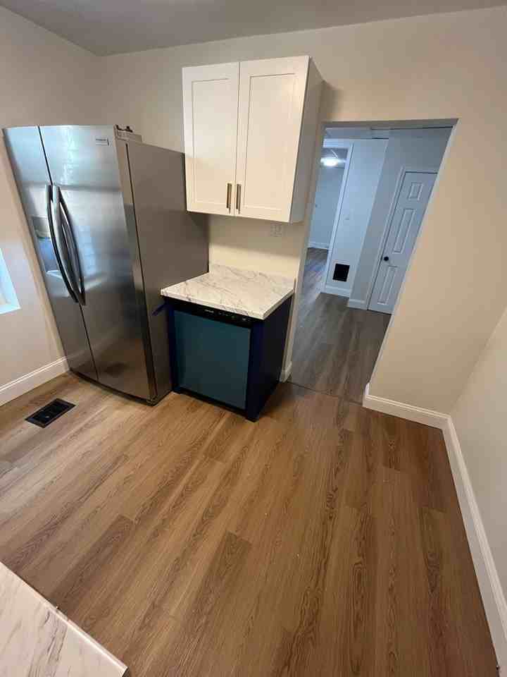 904 S Cecil St #1 - Photo 2 of 8