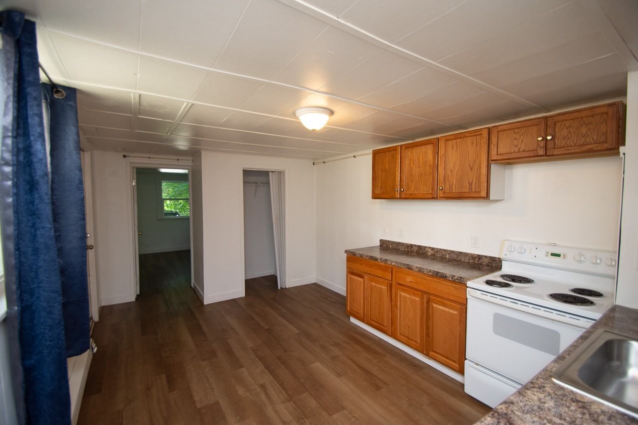 421 W Main St #3 - Photo 3 of 11