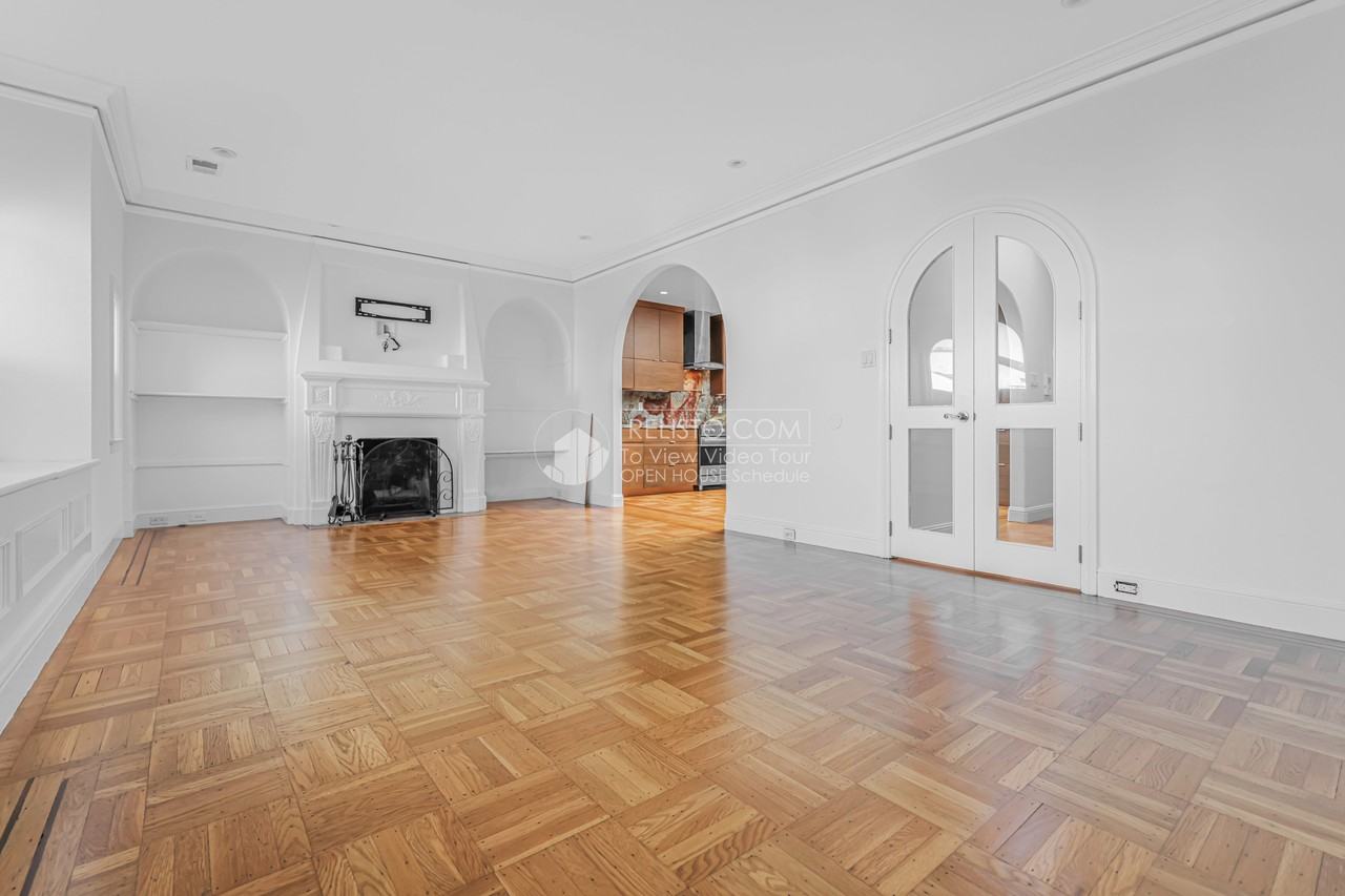 2629 Lombard St - Photo 2 of 22