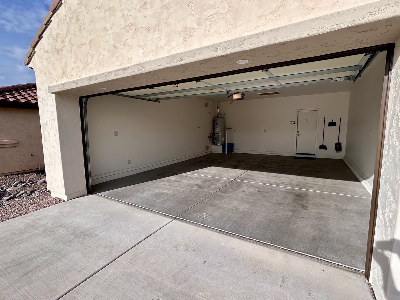 2177 East Eager Drive - Photo 4 of 29