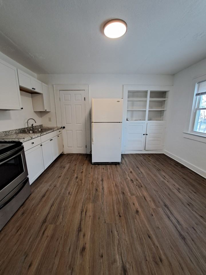 1805 Clifton Ave #1805 - Photo 3 of 16