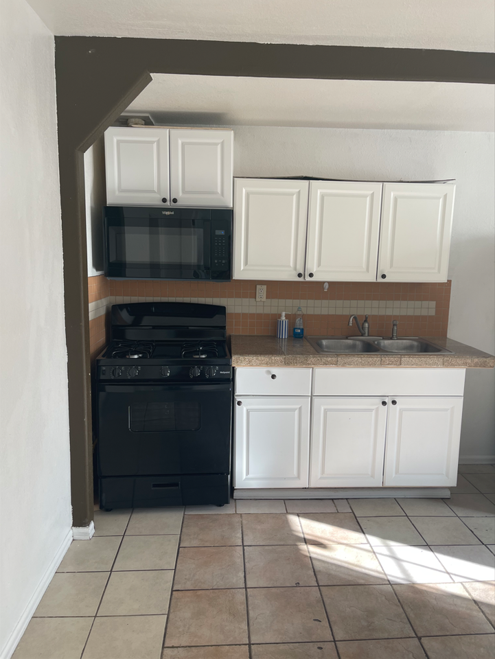 124 E Evans Ave #1 - Photo 5 of 12