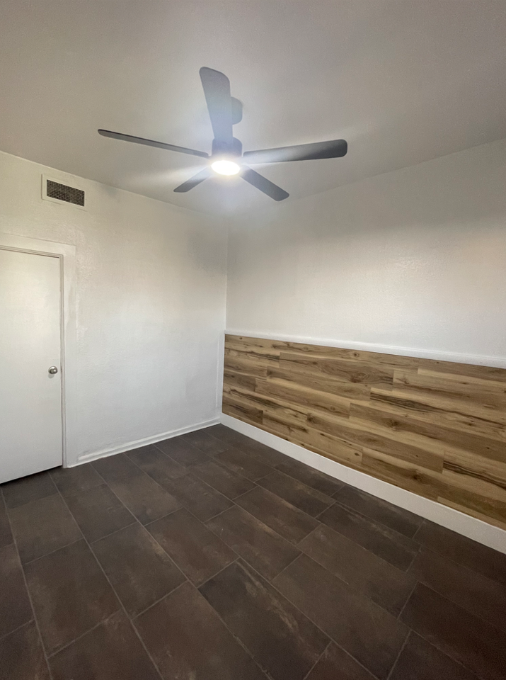 124 E Evans Ave #1 - Photo 6 of 12