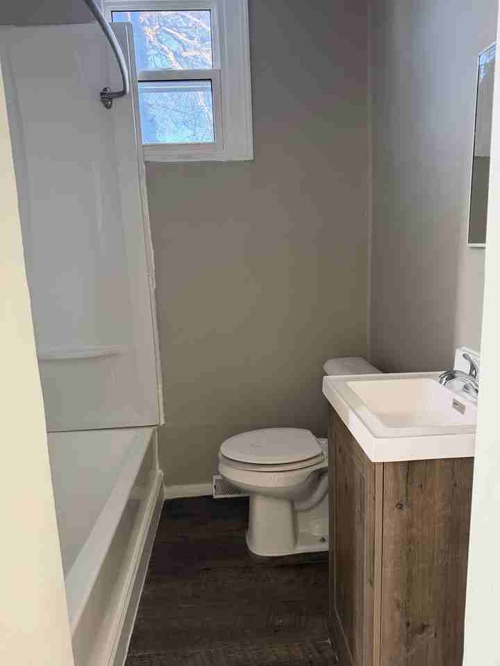 514 E Garden St #1 - Photo 7 of 14