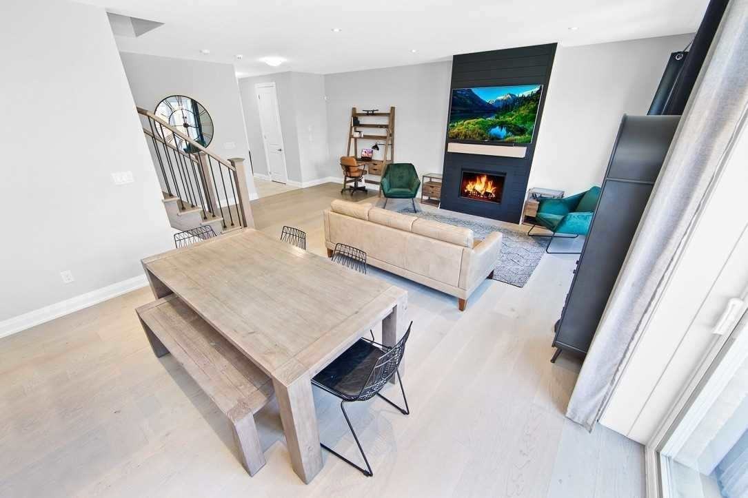 325 Sedgewood St #1 - Photo 6 of 22