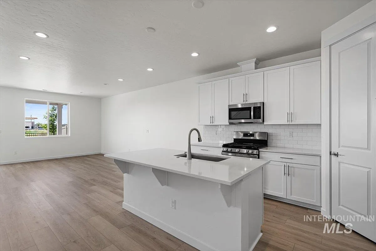 12385 W Norterra Ln #1 - Photo 6 of 42