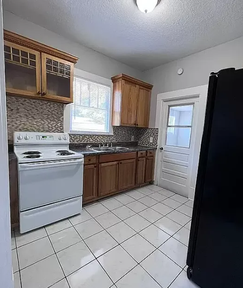 7266 Barberie St #1 - Photo 5 of 12