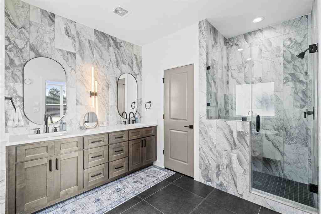 6823 Cadillac St Houston TX 77021-2413 #NONE - Photo 4 of 10