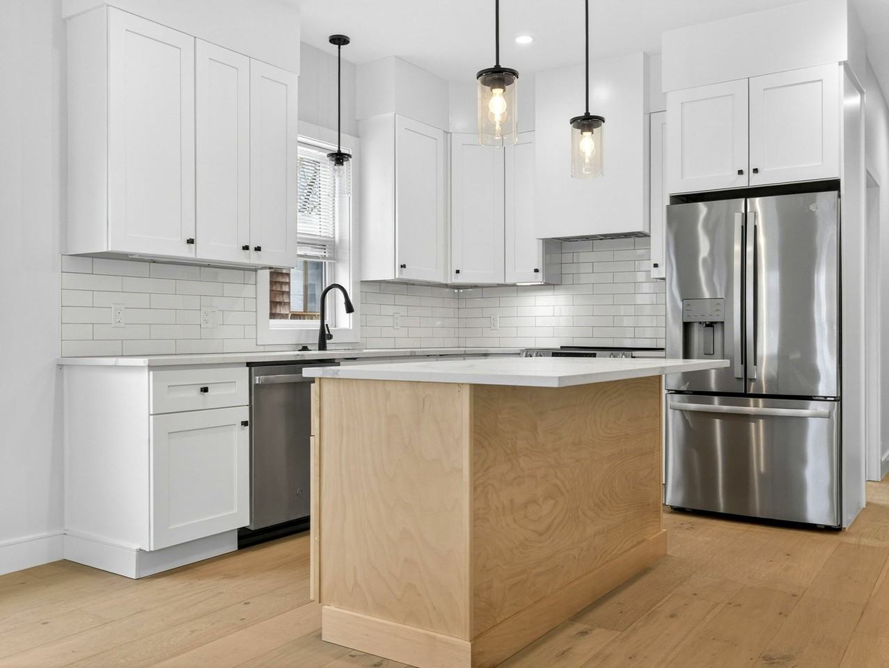 3 Franklin St #B - Photo 2 of 19