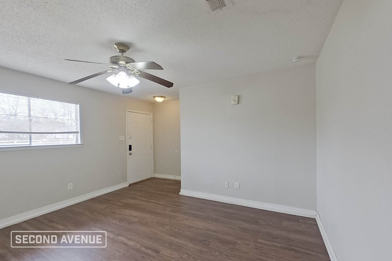 2810 Plaza St - Photo 5 of 14