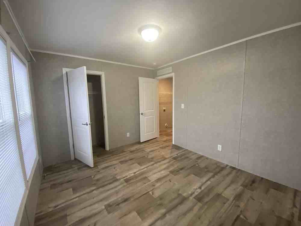 4 Mink Ct - Photo 7 of 26