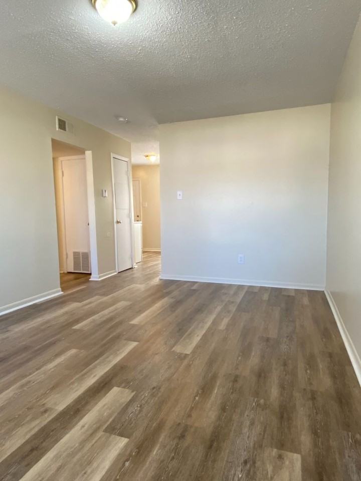 3387 Sw Brendan Ave - Photo 3 of 11