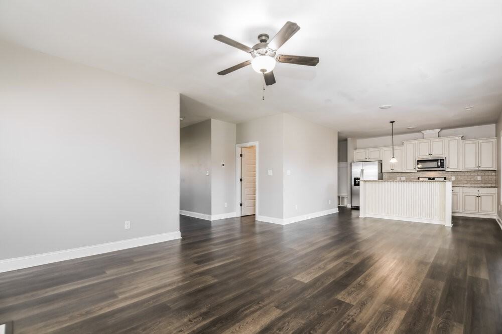 339 Airedale Trl - Photo 5 of 17