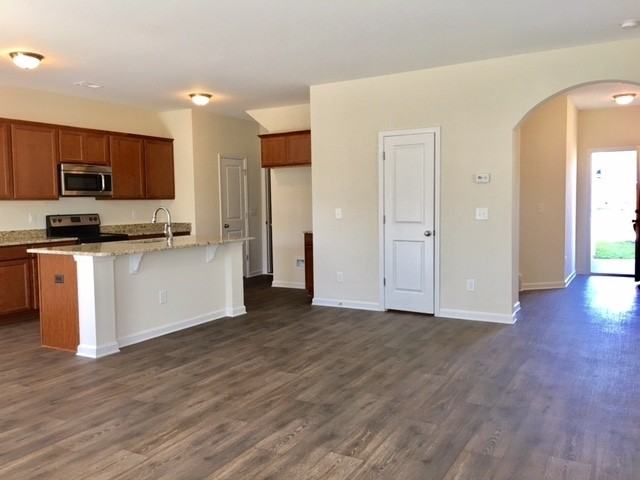 142 Culliver Rd - Photo 2 of 12