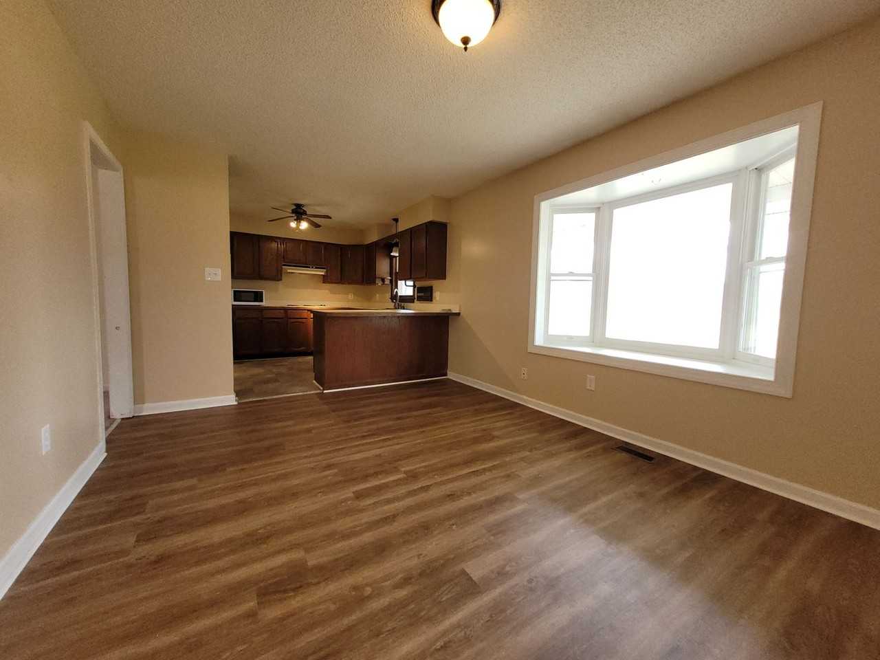 1049 Halls Creek Rd - Photo 2 of 13