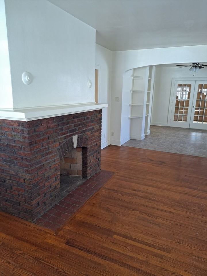 930 Drexel Ave - Photo 2 of 8