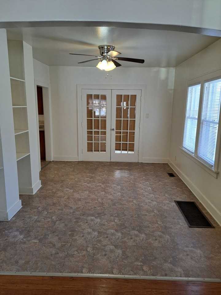 930 Drexel Ave - Photo 7 of 8