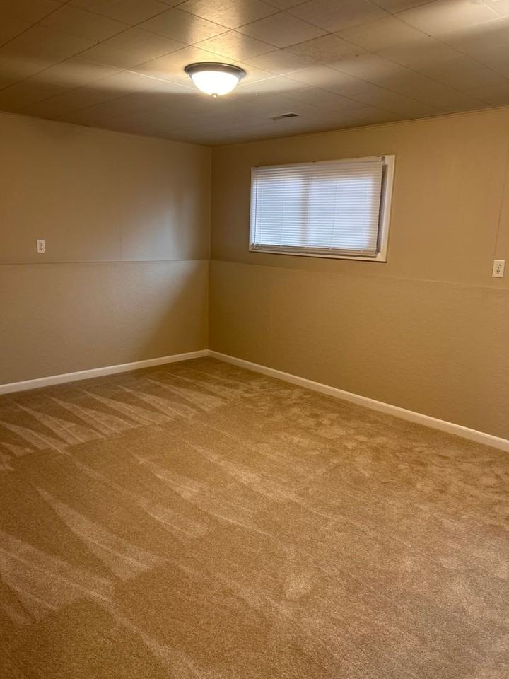 5034 Windmill Rd - Photo 2 of 14