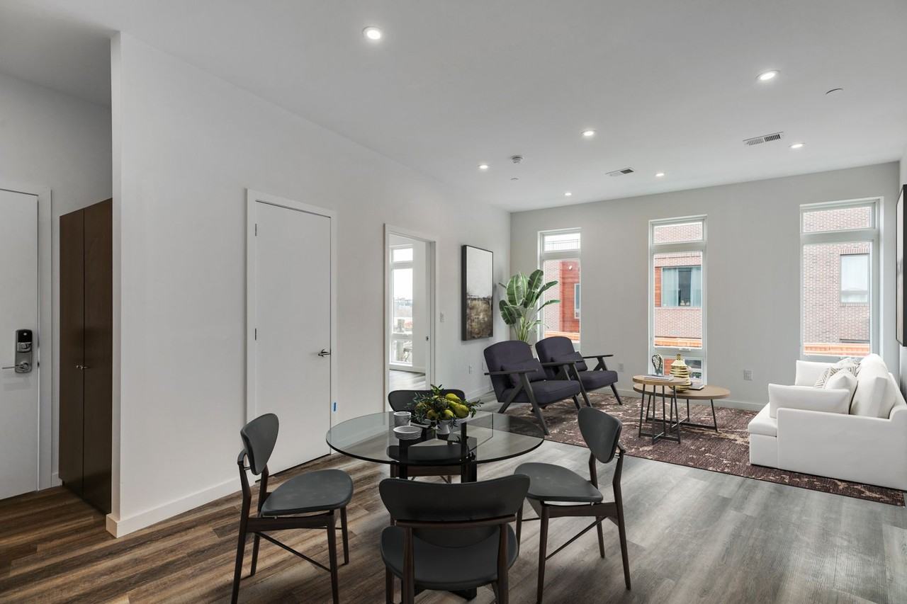 860 N 3rd St - Photo 2 of 31