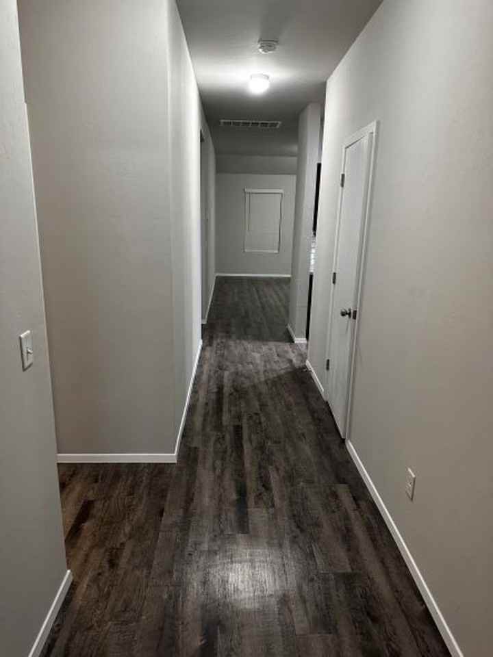 7713 Leichter Ave - Photo 3 of 15