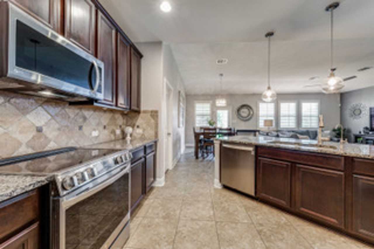 3807 Sweet Olive - Photo 3 of 8