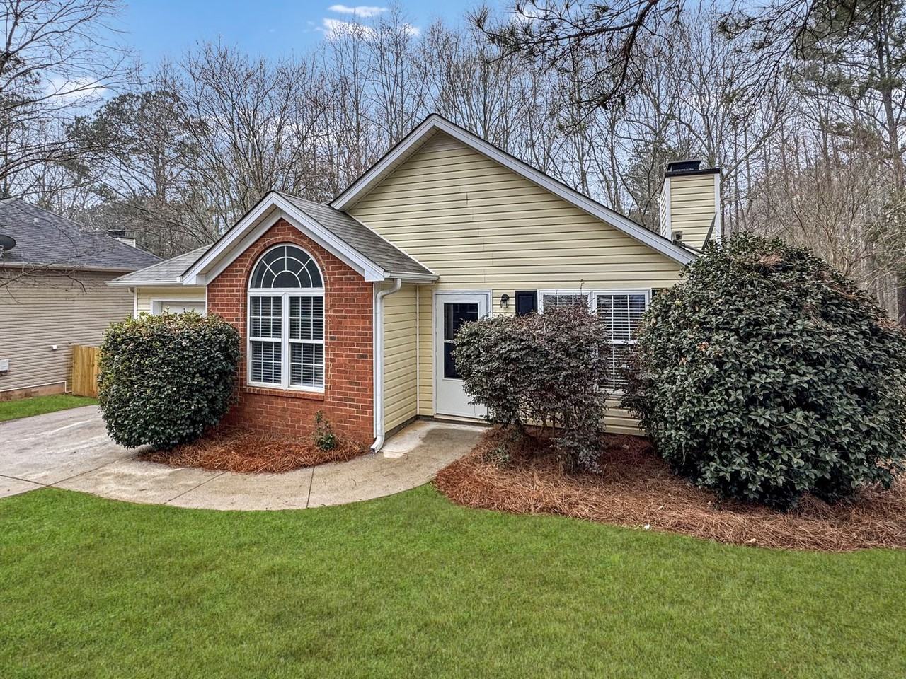 113 Spring Lake Dr - Photo 2 of 23