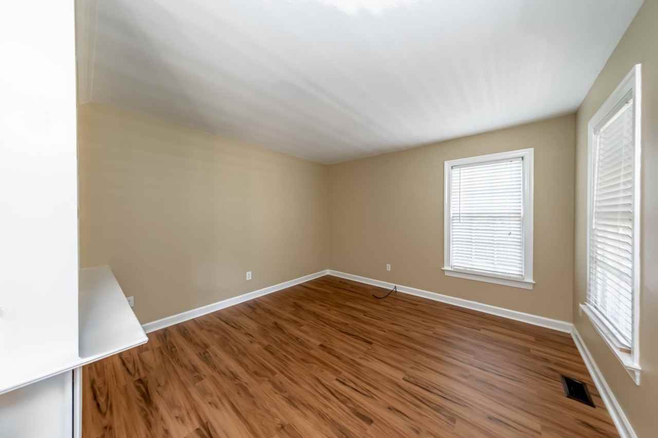 2204 Palisade Ct - Photo 2 of 27