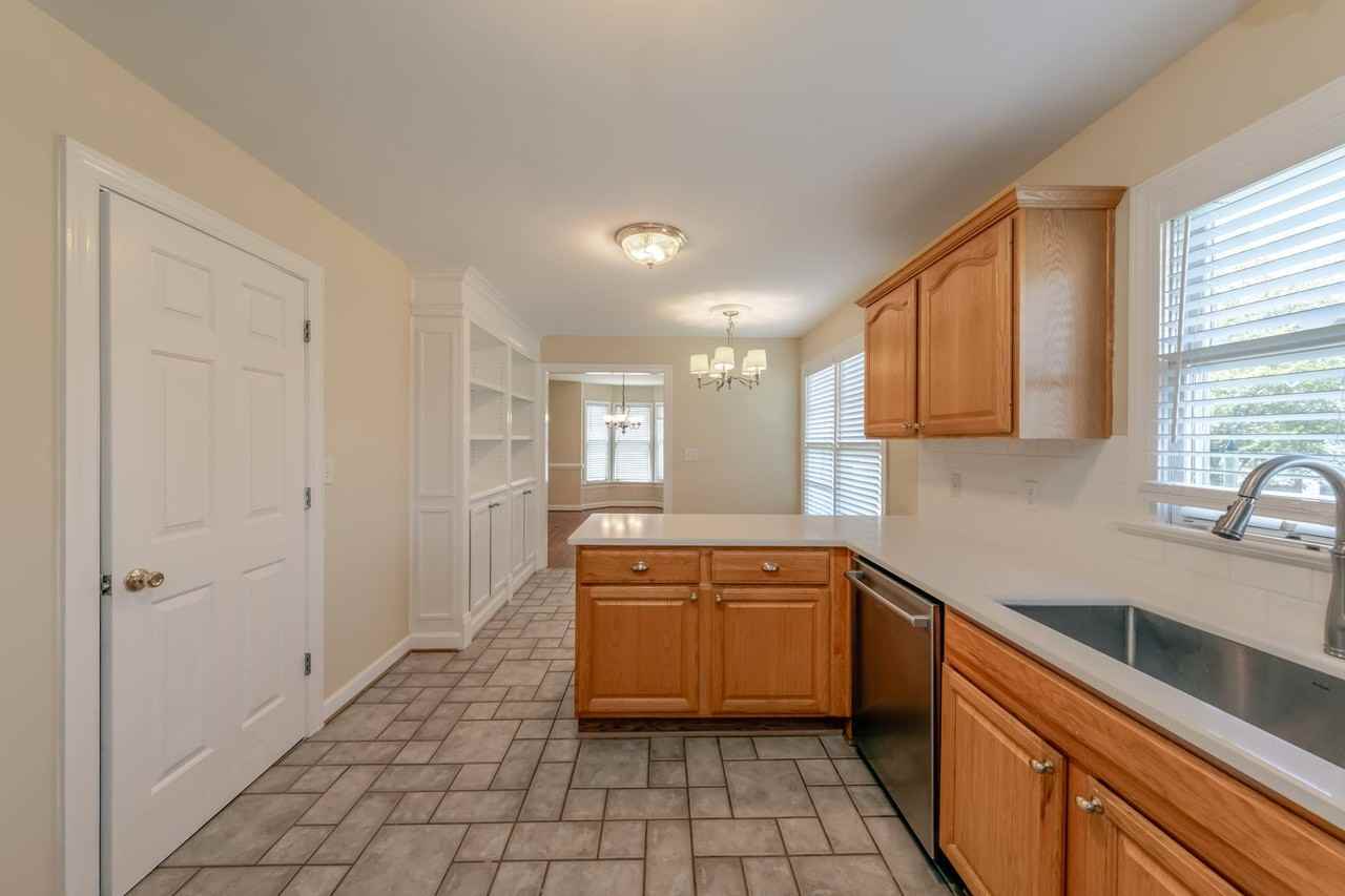 2204 Palisade Ct - Photo 7 of 27