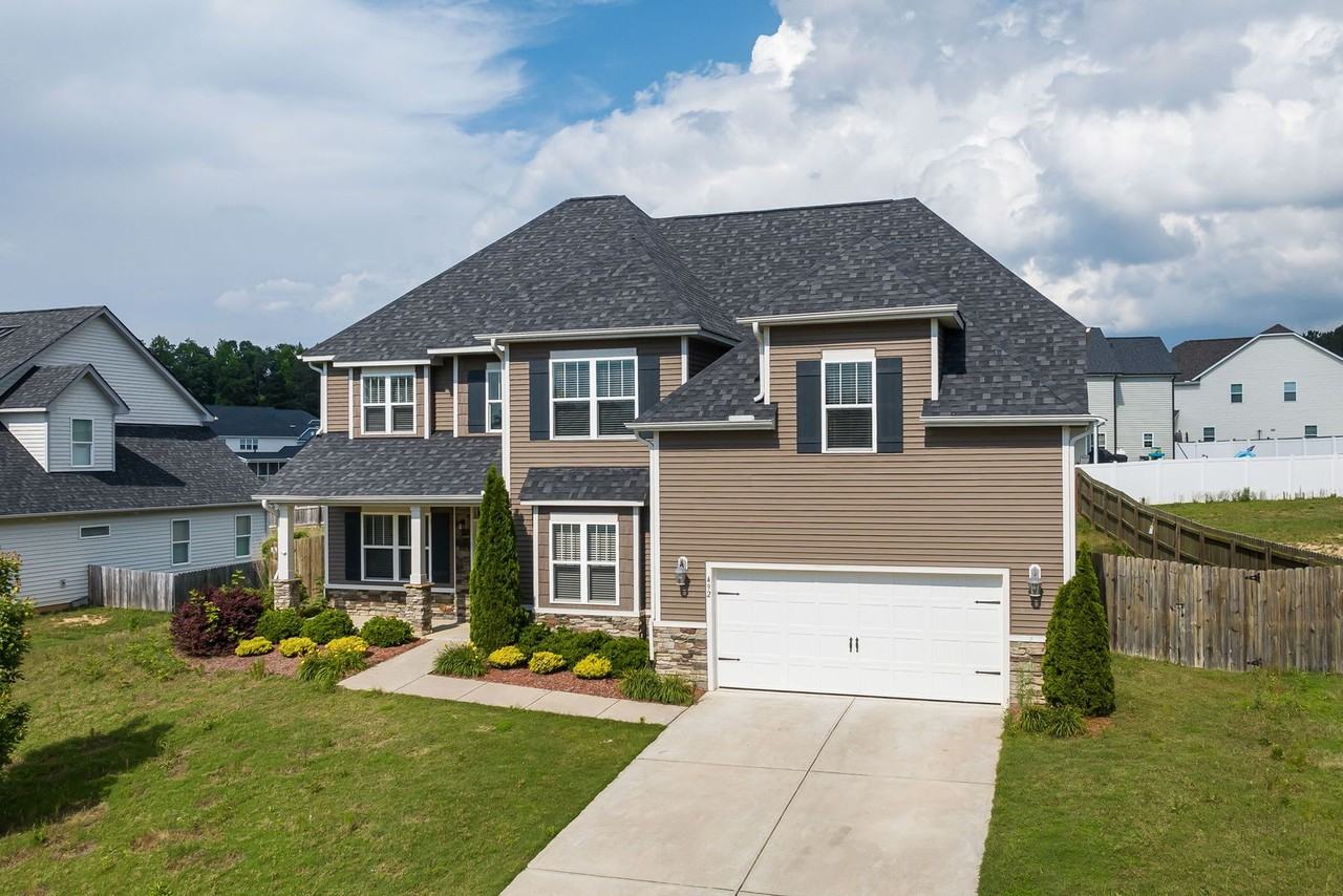 492 Whitebark Ln - Photo 2 of 20