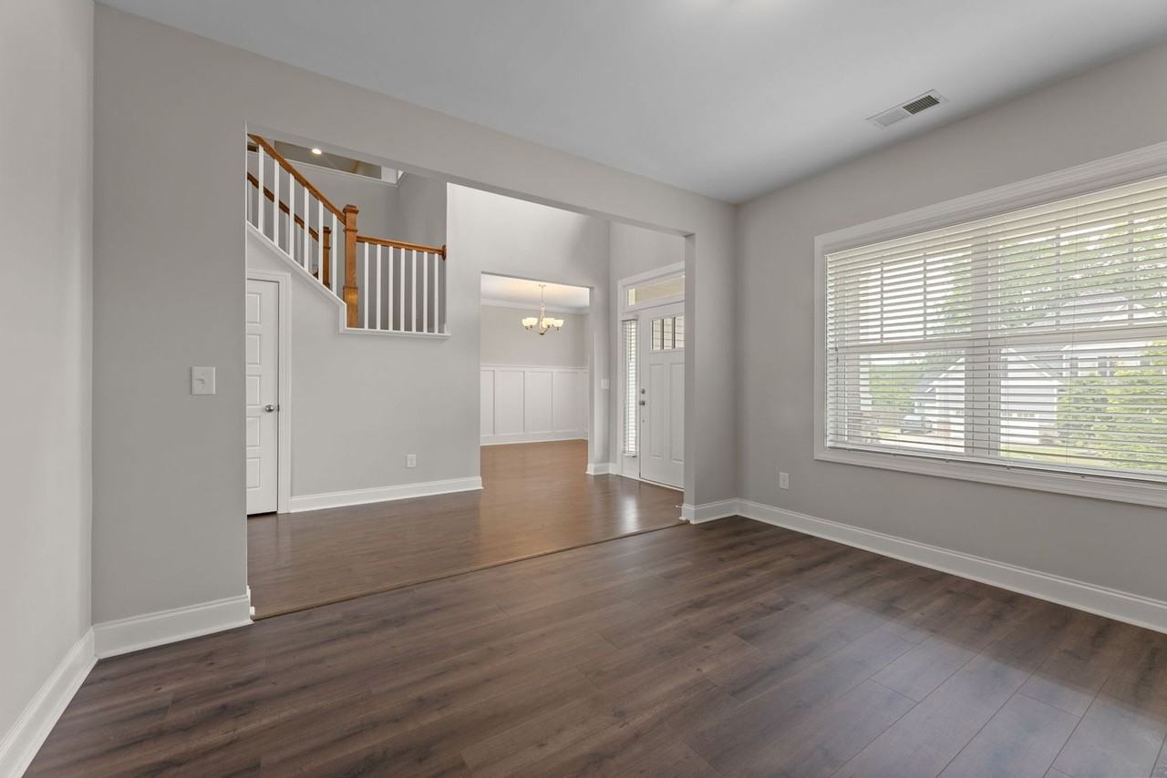 492 Whitebark Ln - Photo 6 of 20