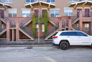 featured image of 340 E Ashley St