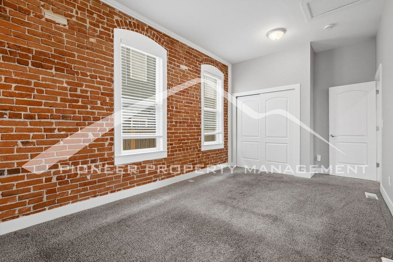 1854 W 46th Ave - Photo 5 of 22