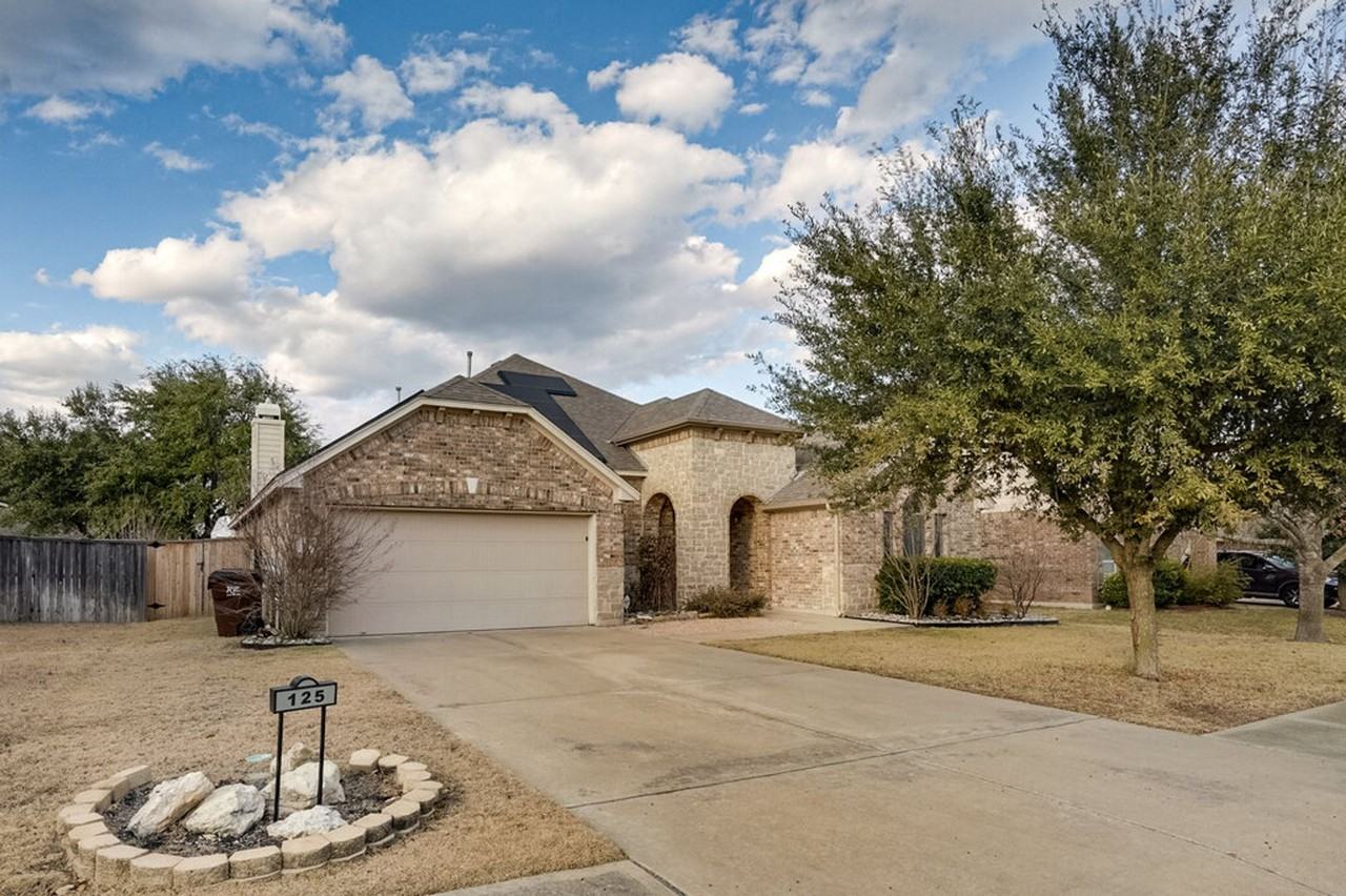 125 Snowdrift Trl - Photo 2 of 19