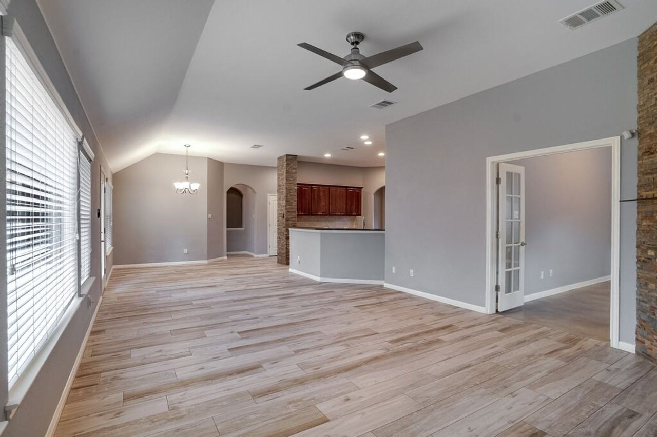 125 Snowdrift Trl - Photo 6 of 19