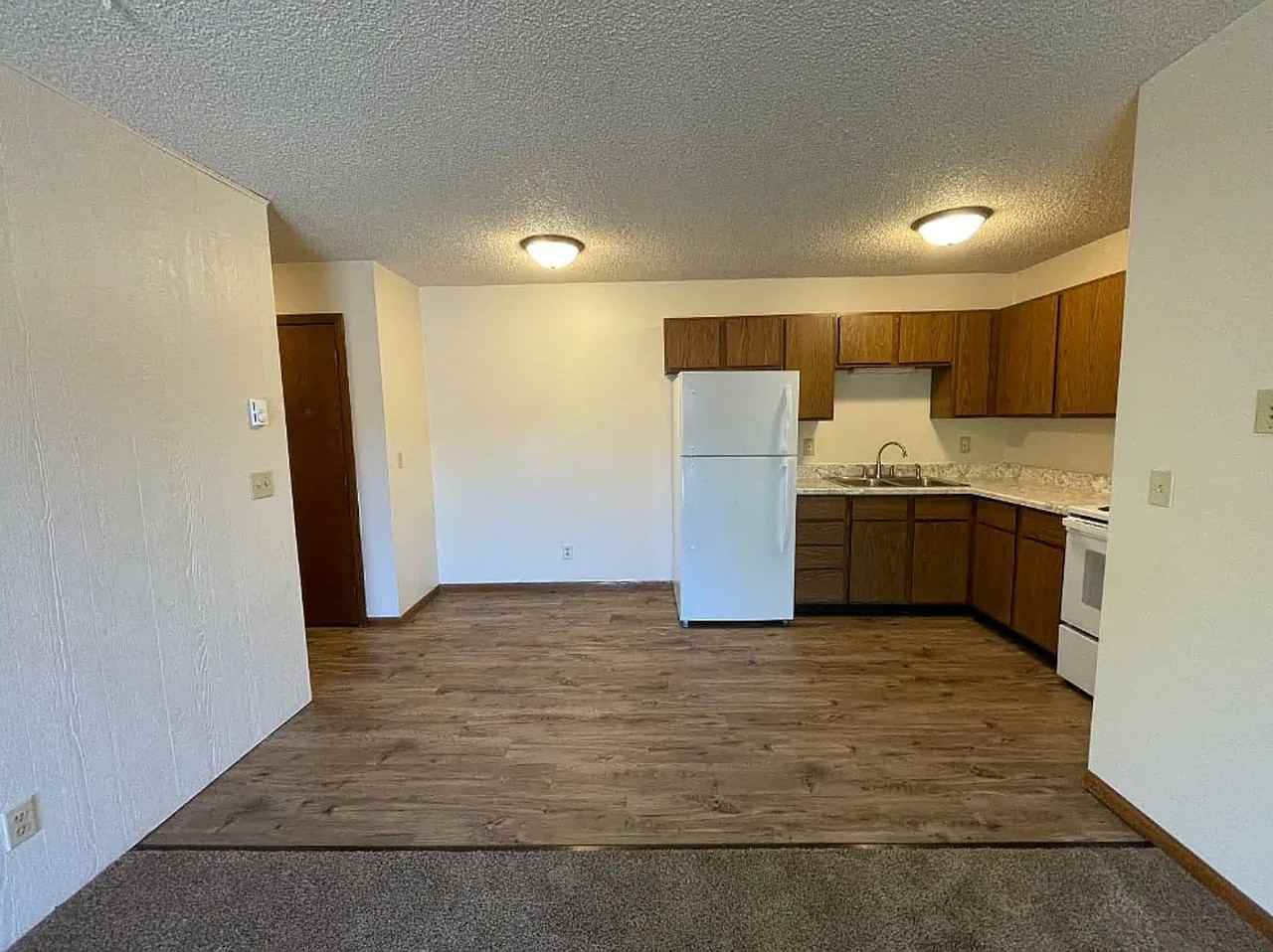 3008 Eldorado Blvd - Photo 3 of 37