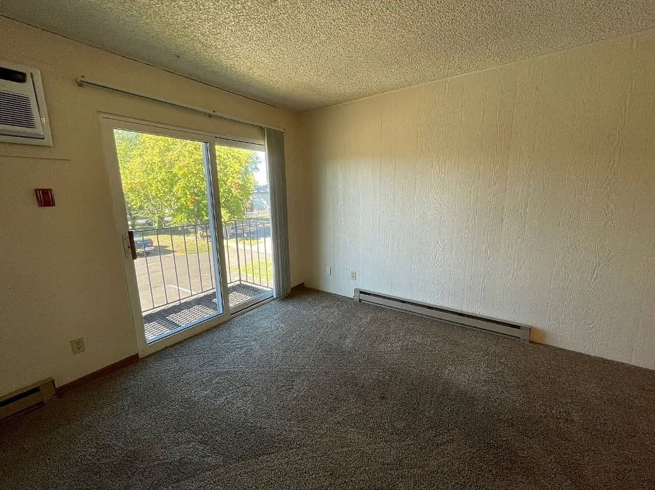 3008 Eldorado Blvd - Photo 4 of 37