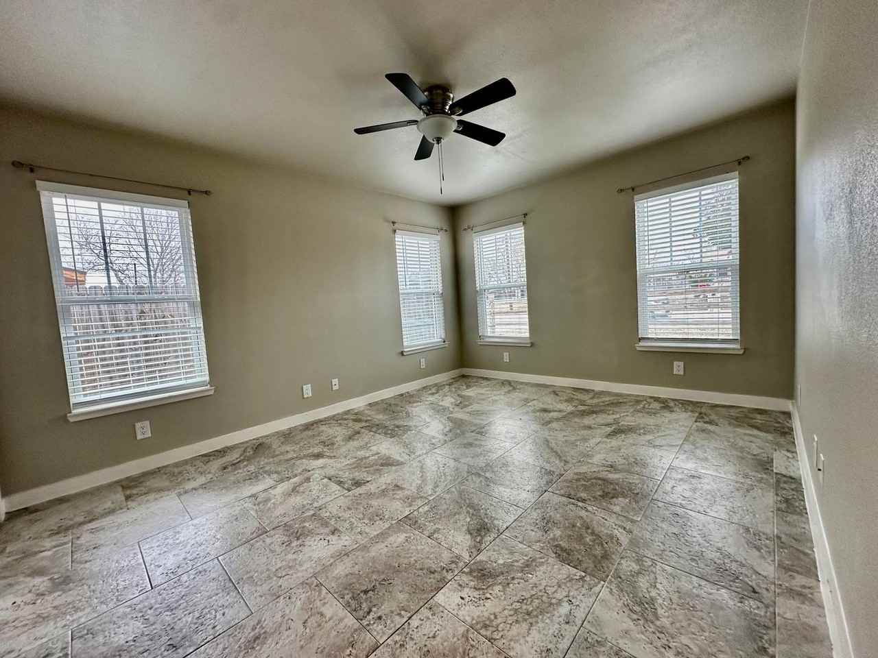 333 Guadalupe St - Photo 6 of 10