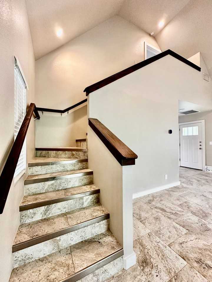 333 Guadalupe St - Photo 7 of 10