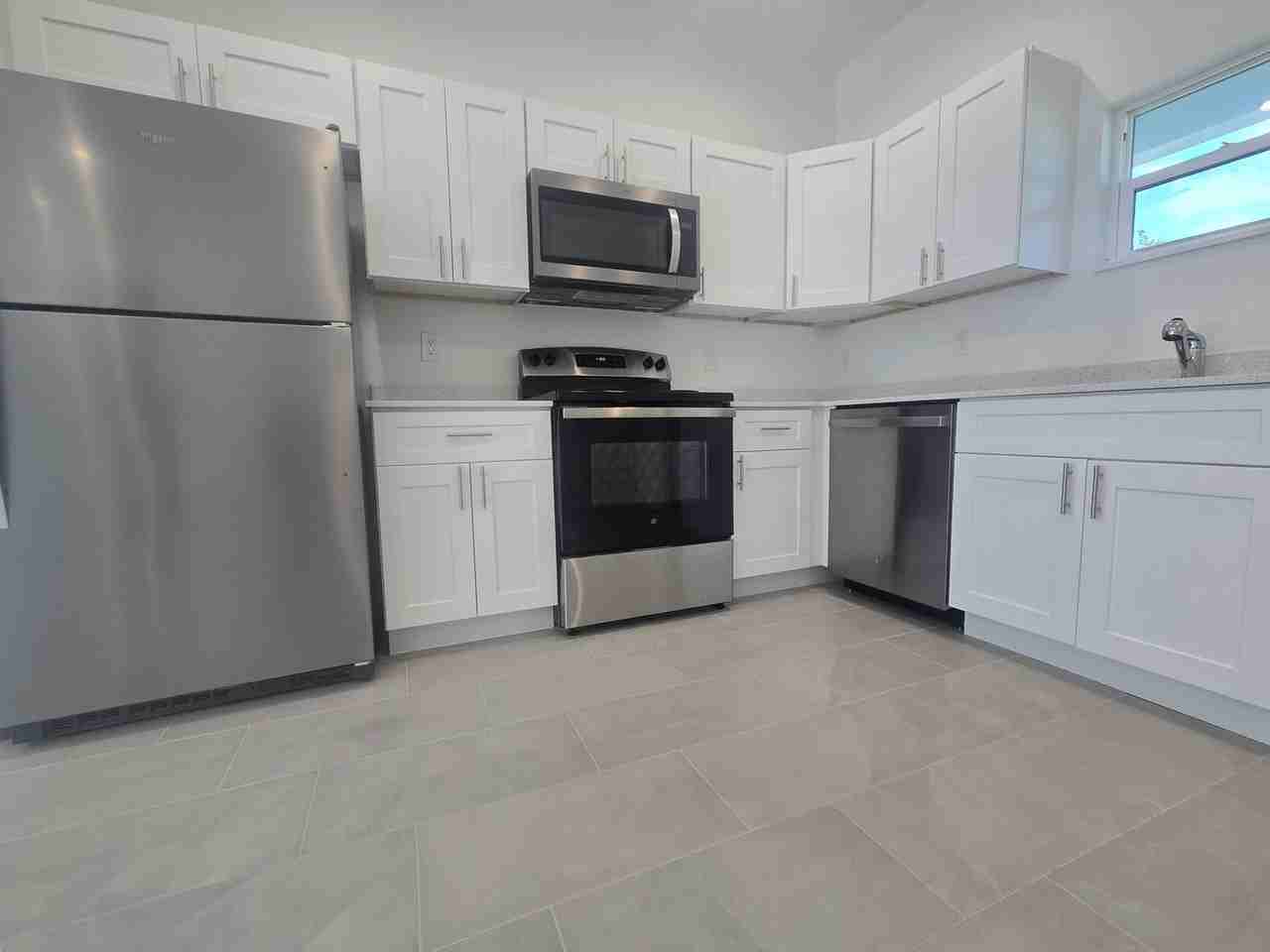 485 Tweed Ct - Photo 5 of 14