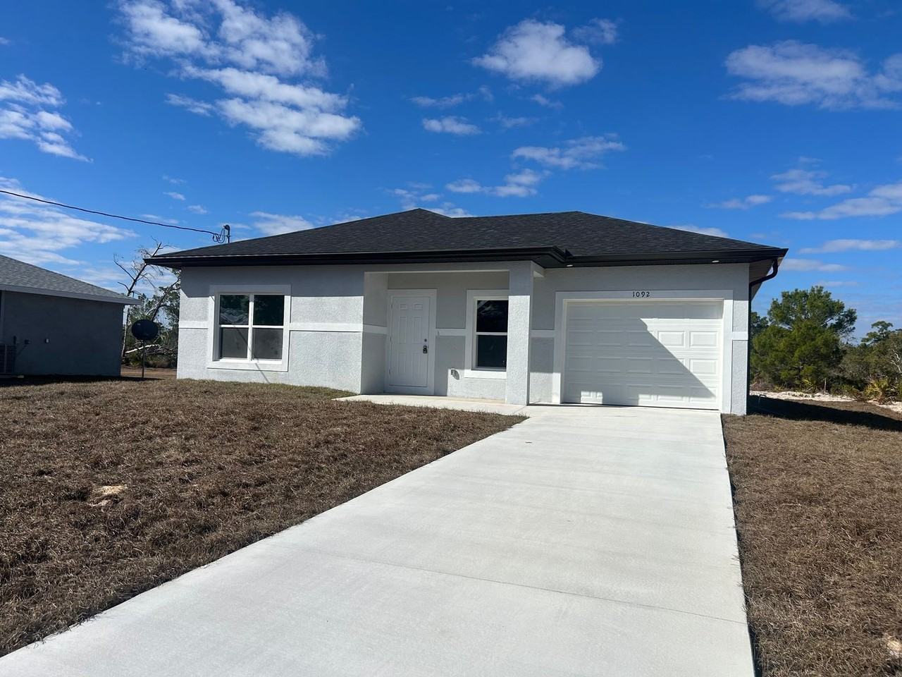 1092 Breckinridge Ave - Photo 3 of 31