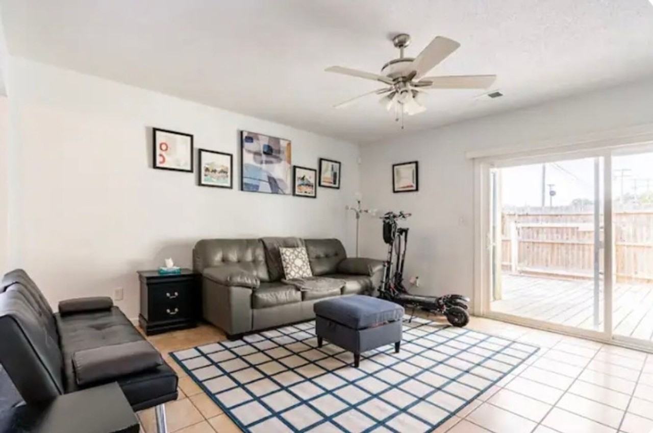 400 17th Ave S - Photo 2 of 18